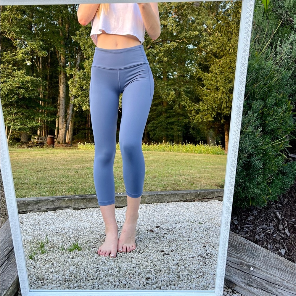 Victoria’s Secret Cropped Legging